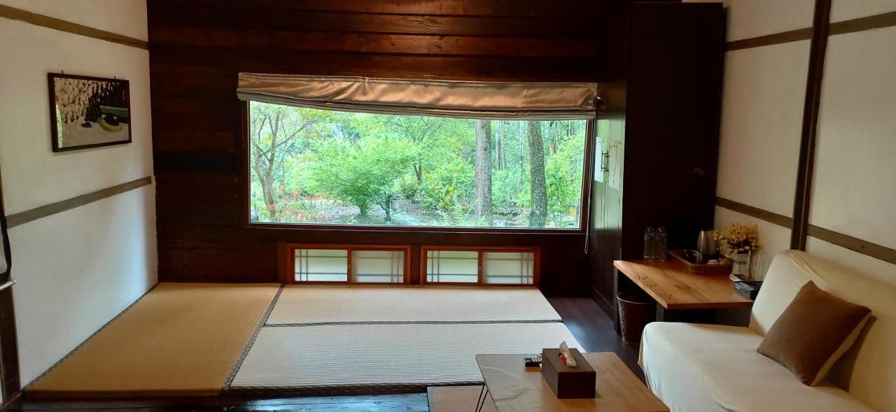 Bright Moon Homestay Dongshi  Экстерьер фото