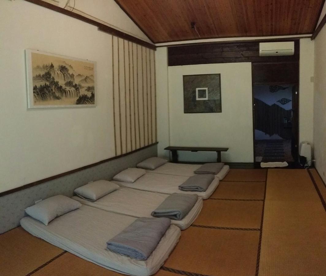 Bright Moon Homestay Dongshi  Экстерьер фото