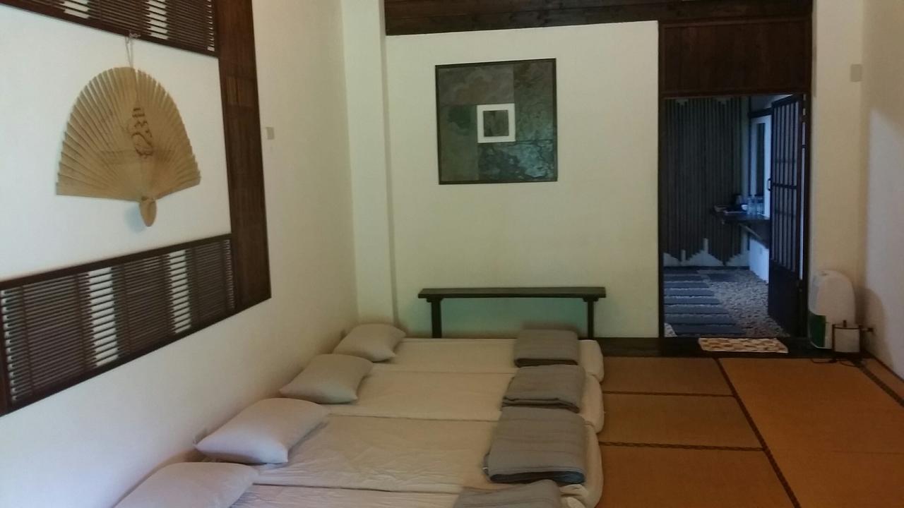 Bright Moon Homestay Dongshi  Экстерьер фото
