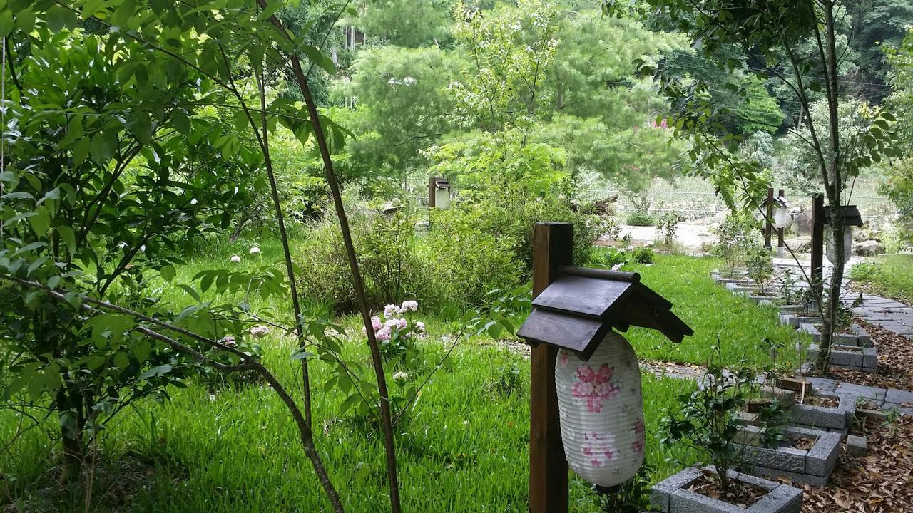 Bright Moon Homestay Dongshi  Экстерьер фото
